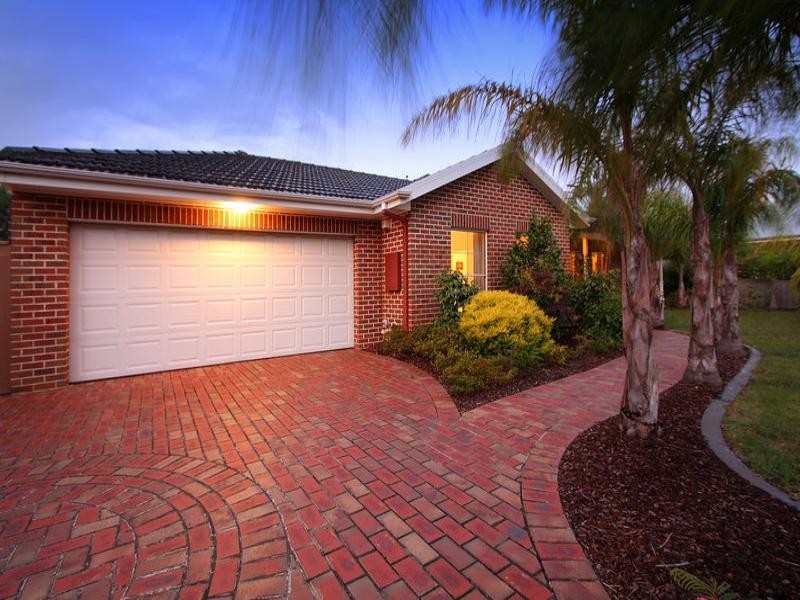 28 Traminer Drive, Mount Martha VIC 3934
