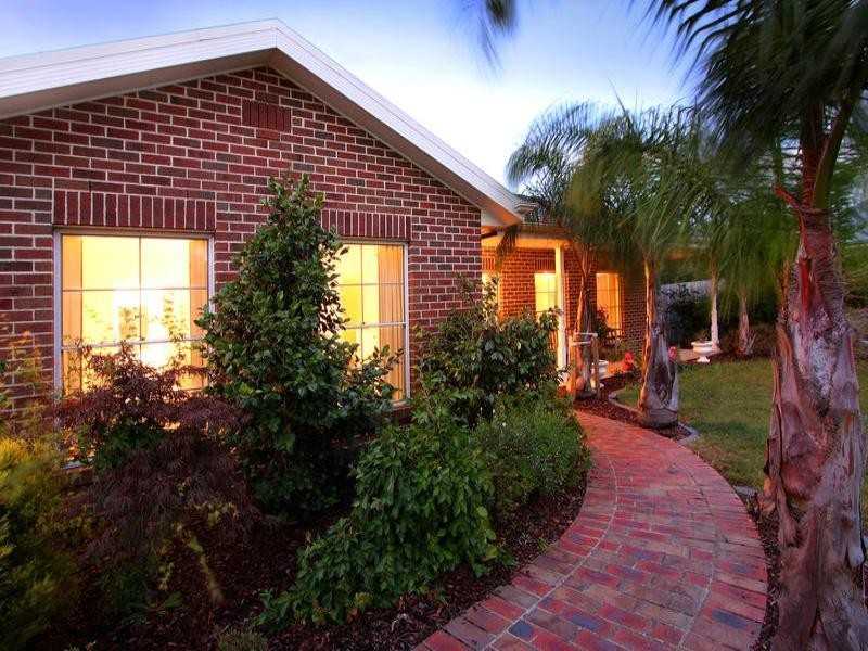 28 Traminer Drive, Mount Martha VIC 3934