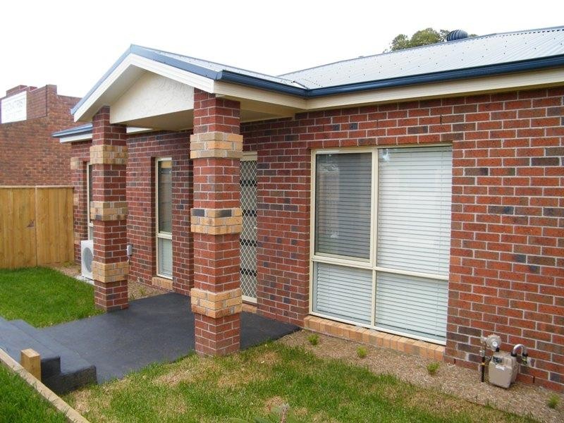 1/16 Eramosa Road, Somerville VIC 3912