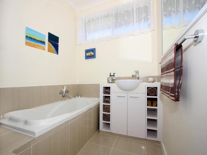 12/25 Barkly Street, Mornington VIC 3931