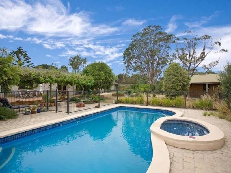 28 Green Island Avenue, Mount Martha VIC 3934