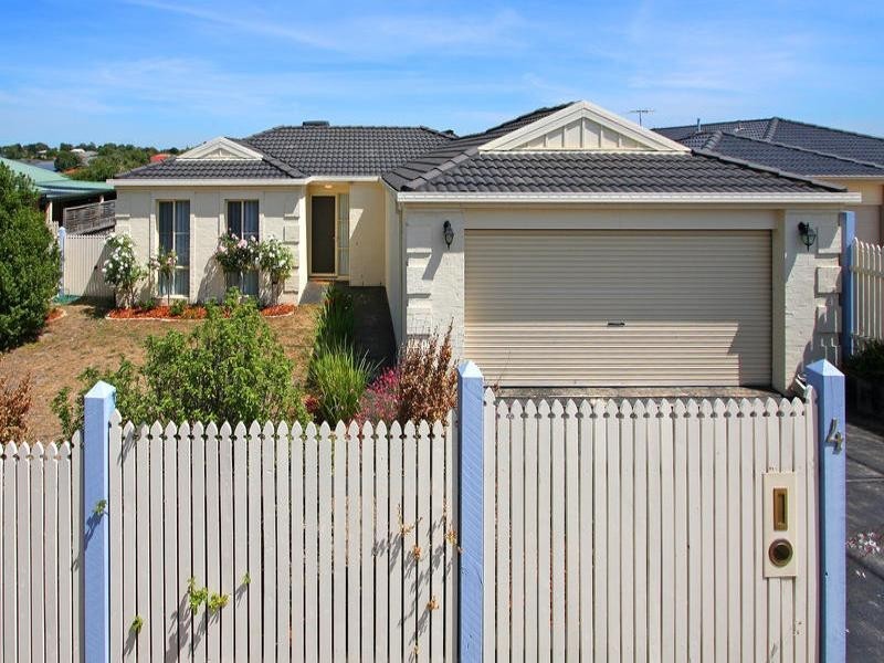 4 Galilee Court, Mount Martha VIC 3934