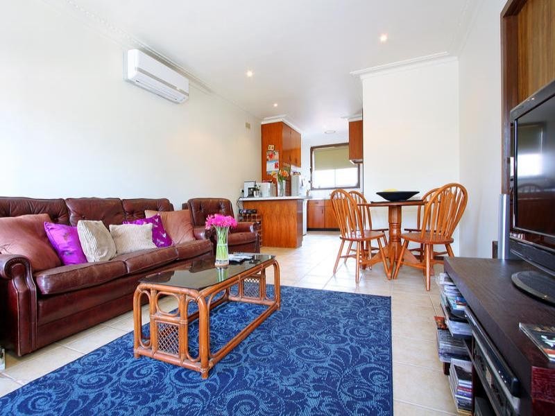 1/56 Venice Street, Mornington VIC 3931