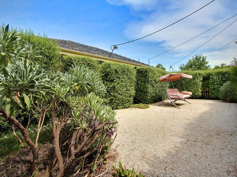 1/56 Venice Street, Mornington VIC 3931