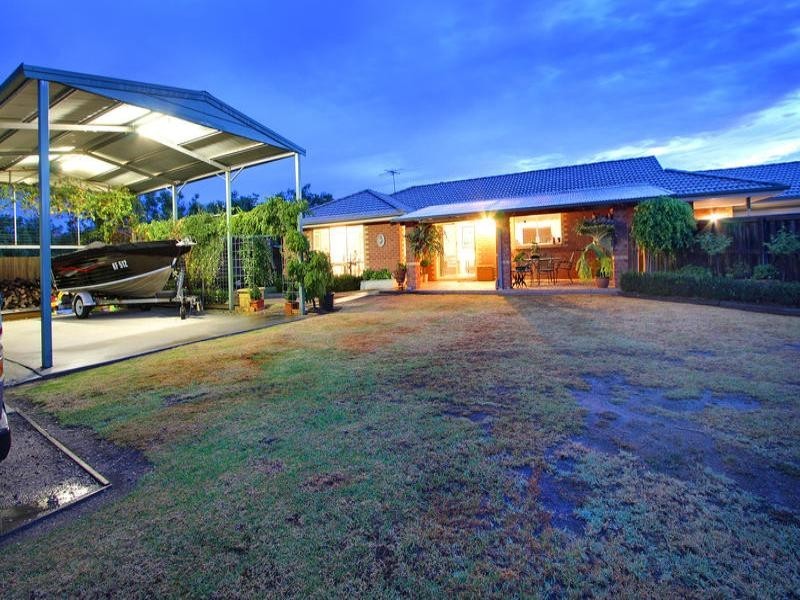 4 St Mitchell Circuit, Mornington VIC 3931