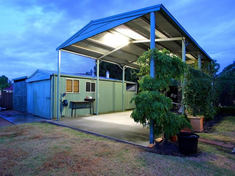 4 St Mitchell Circuit, Mornington VIC 3931