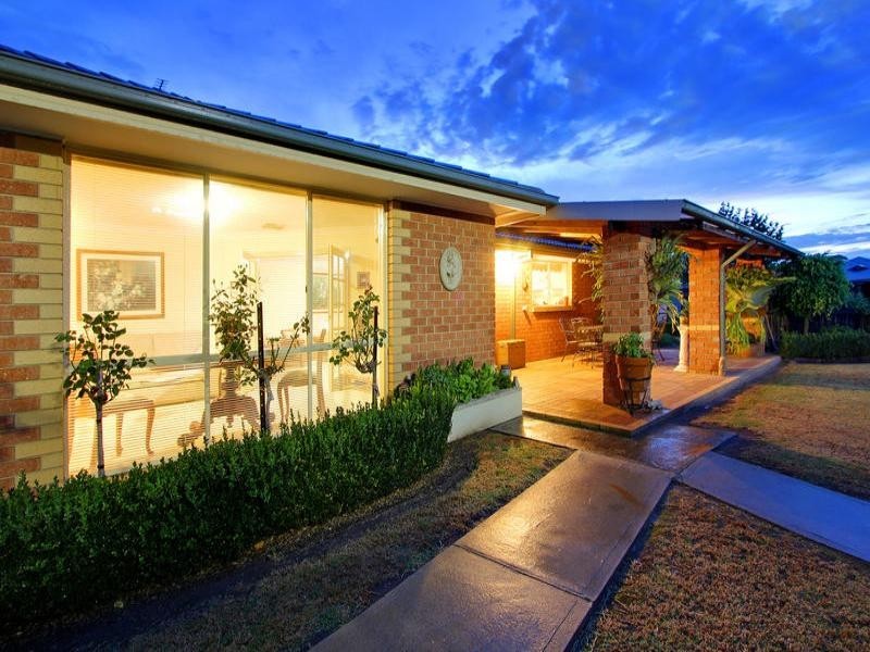 4 St Mitchell Circuit, Mornington VIC 3931