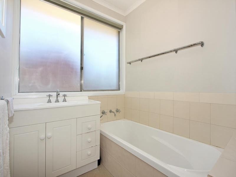 69 Richardson Drive, Mornington VIC 3931