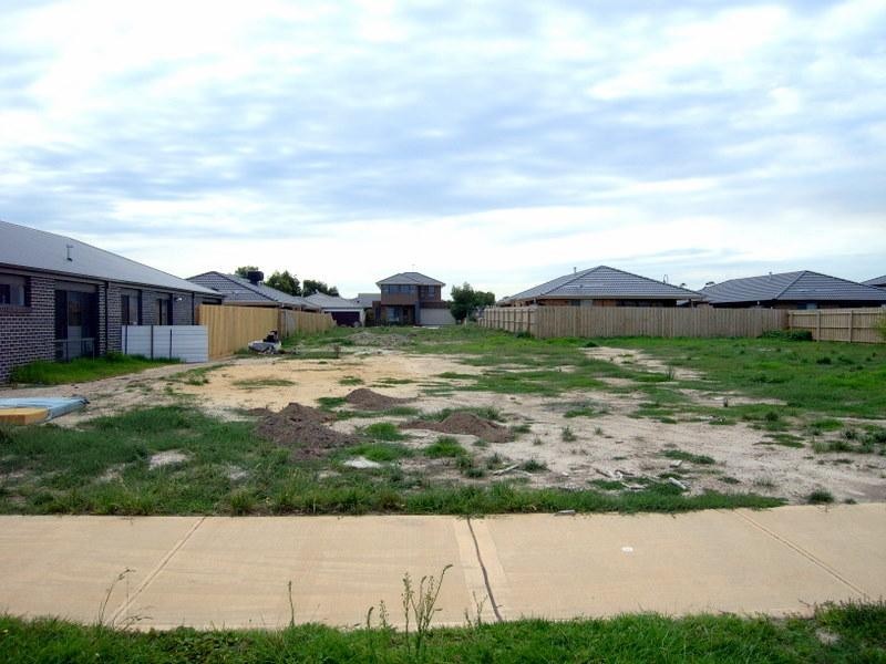 38 Marthas Ridge Drive, Mount Martha VIC 3934