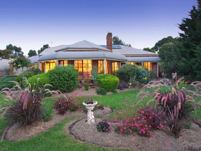 14 Cherry Blossom Lane, Mornington VIC 3931