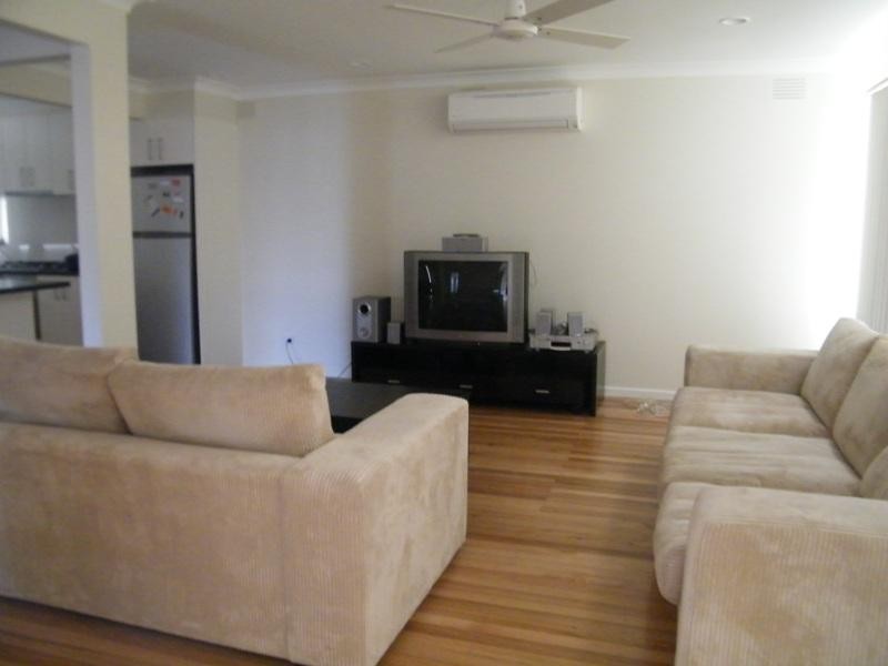 13 Kiandra Street, Mornington VIC 3931