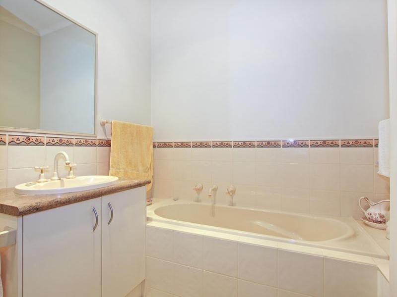 1/76 Nunns Road, Mornington VIC 3931