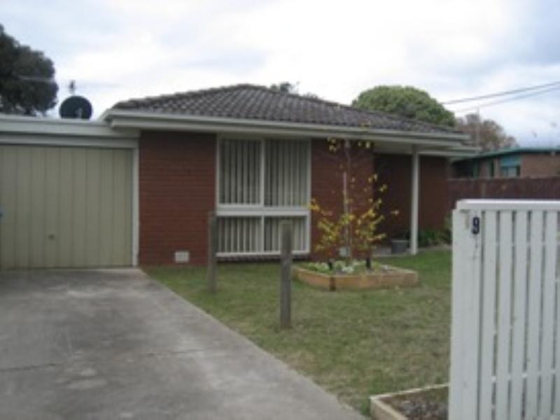 1/9 Leicester Avenue, Mount Eliza VIC 3930