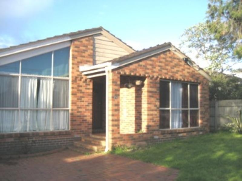 1/16 Swansea Grove, Mornington VIC 3931