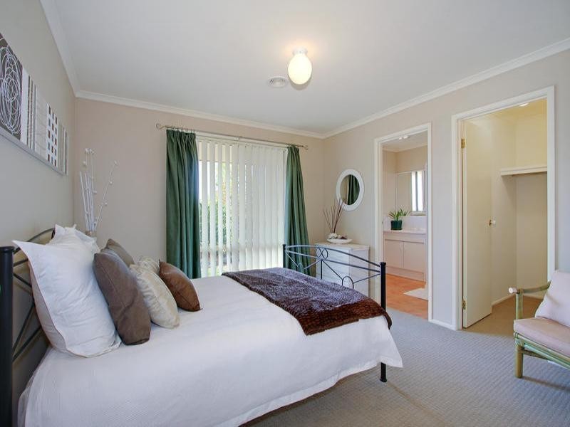 14 Lawson Court, Mornington VIC 3931