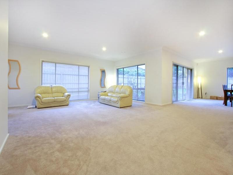 24 Windmill Parade, Mount Martha VIC 3934