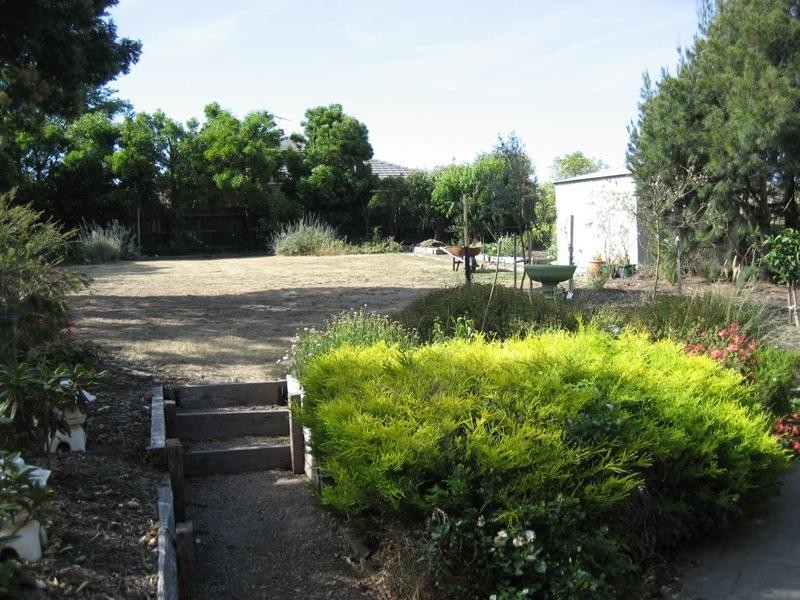 73 Wensleydale Drive, Mornington VIC 3931