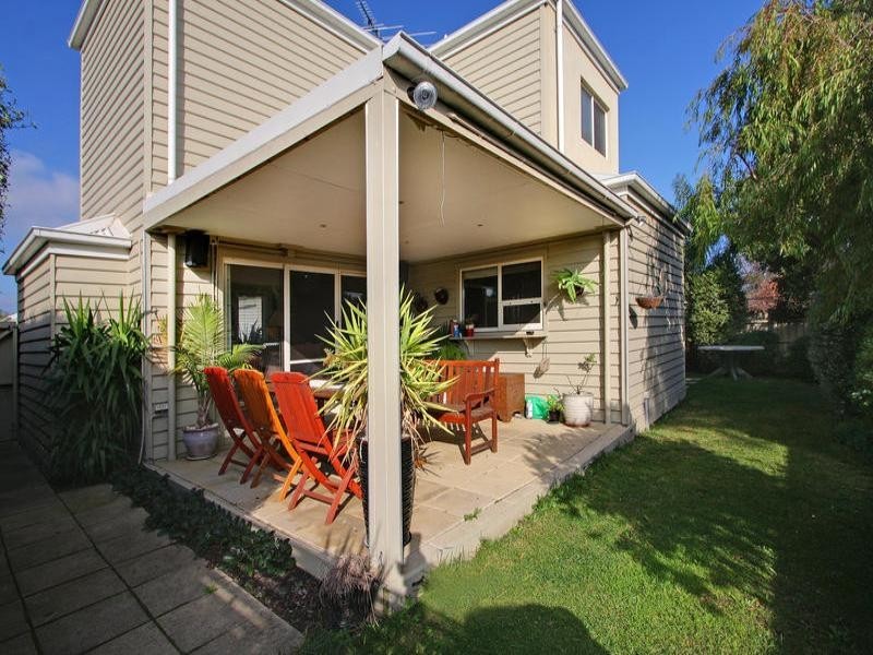 4/10 Surrey Street, Mornington VIC 3931