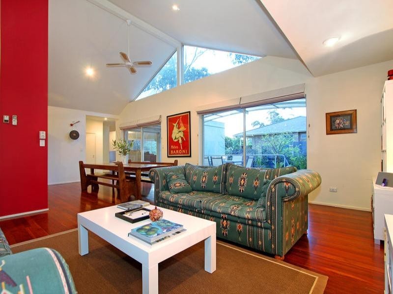 20 Marchington Avenue, Mornington VIC 3931