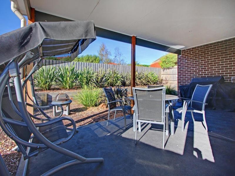 14 Dorothy Crescent, Mornington VIC 3931