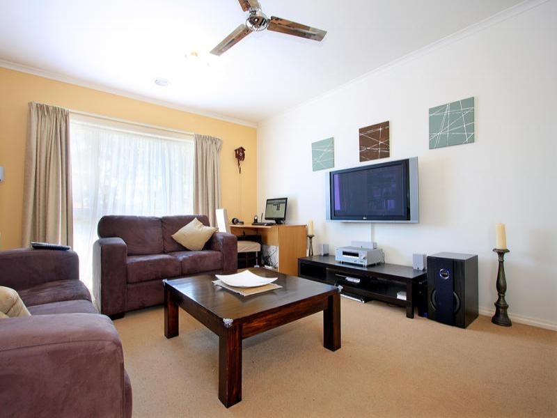 2/4 Alder Street, Langwarrin VIC 3910