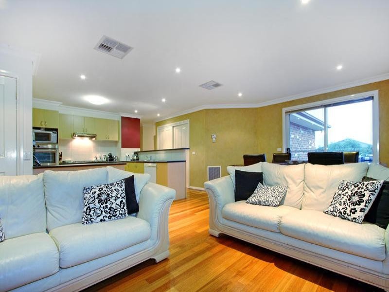 18 Eskdale Court, Mornington VIC 3931