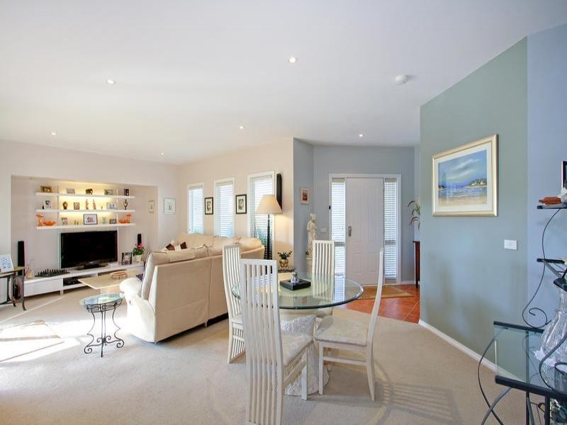 4/10-12 Surrey Street, Mornington VIC 3931