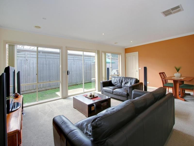 1/30 Adelaide Street, Mornington VIC 3931