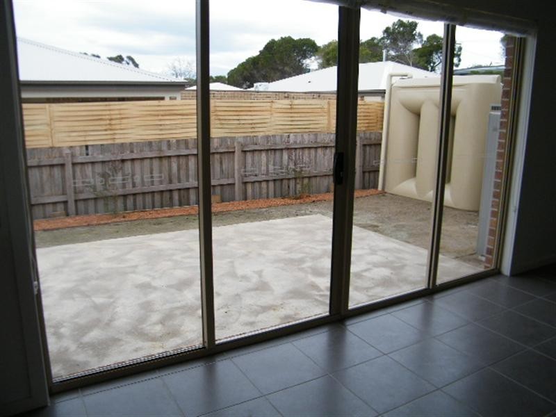 2/5 Wood Street, Mornington VIC 3931