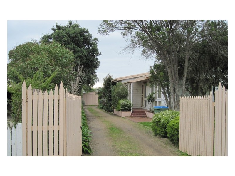 27 Ruth Road, Mornington VIC 3931