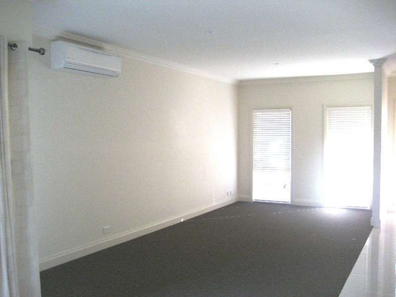 2 Tyalla Grove, Mornington VIC 3931