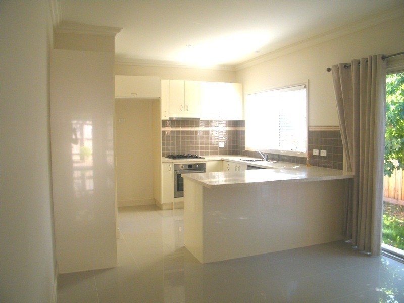 2 Tyalla Grove, Mornington VIC 3931