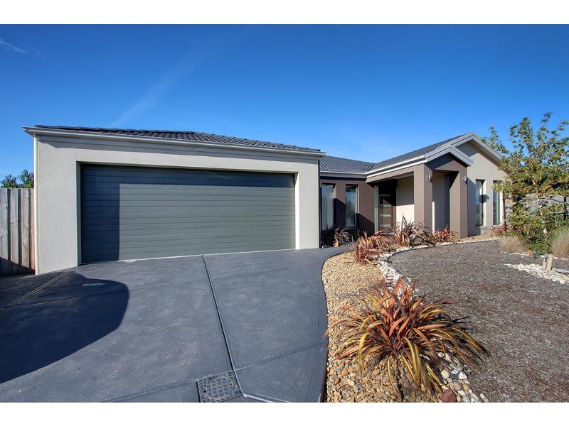 14 Dorothy Crescent, Mornington VIC 3931