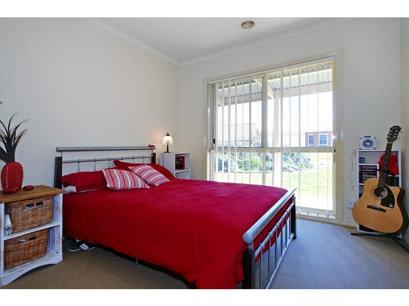 4 Piping Lane, Mount Martha VIC 3934