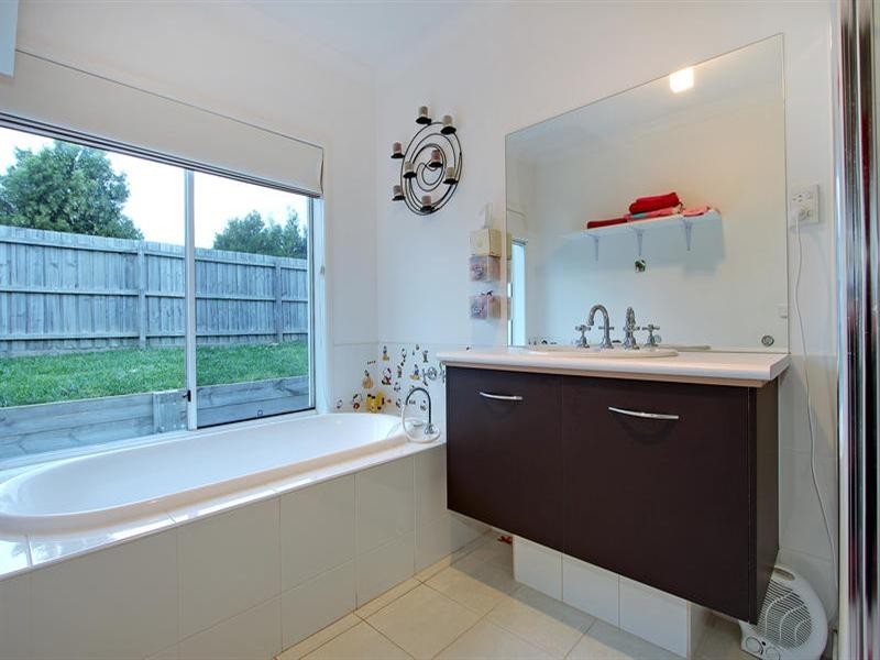 21 Serenity Way, Mornington VIC 3931