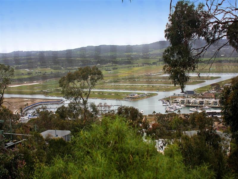 90 Ellerina Road, Mount Martha VIC 3934