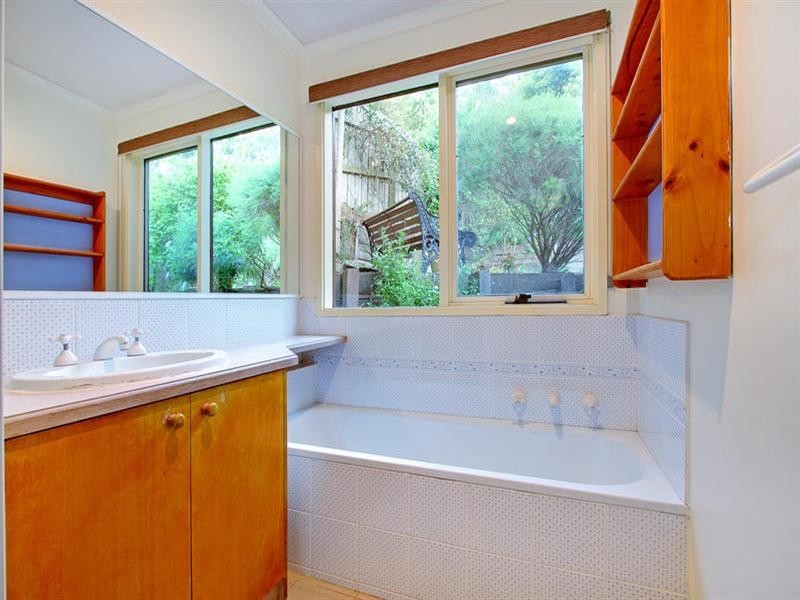 90 Ellerina Road, Mount Martha VIC 3934