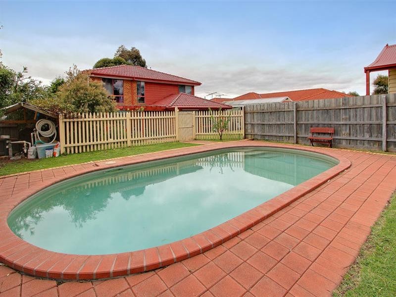 23 Ellinbank Crescent, Mornington VIC 3931