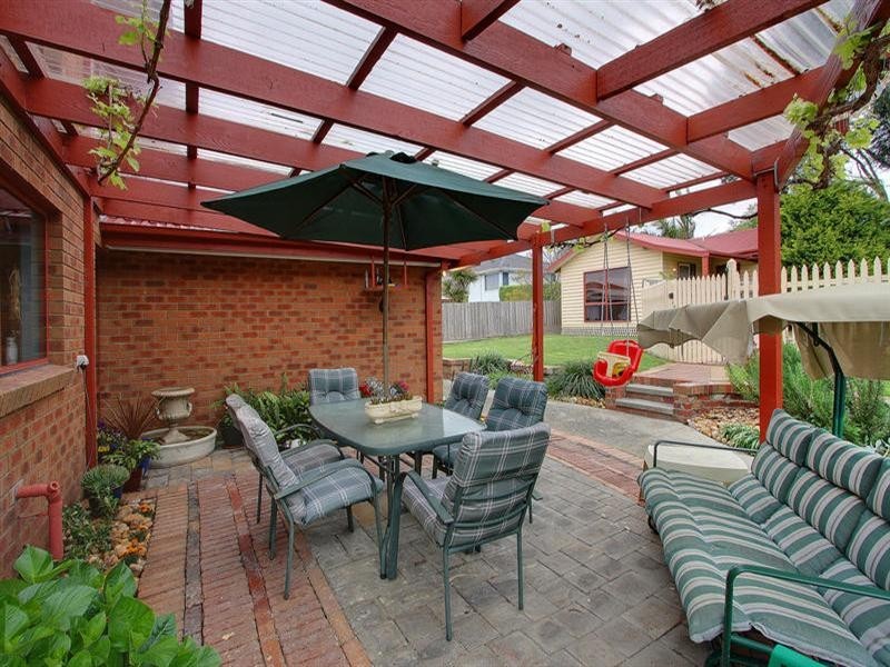 23 Ellinbank Crescent, Mornington VIC 3931