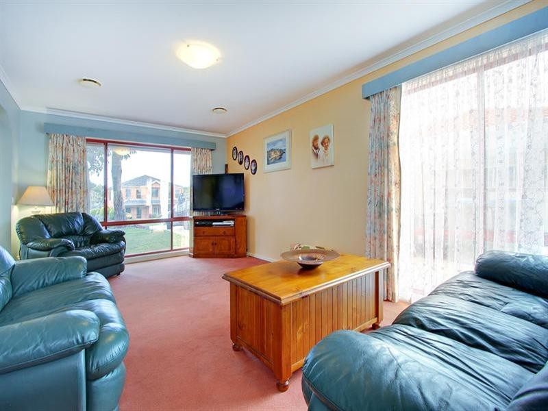 23 Ellinbank Crescent, Mornington VIC 3931