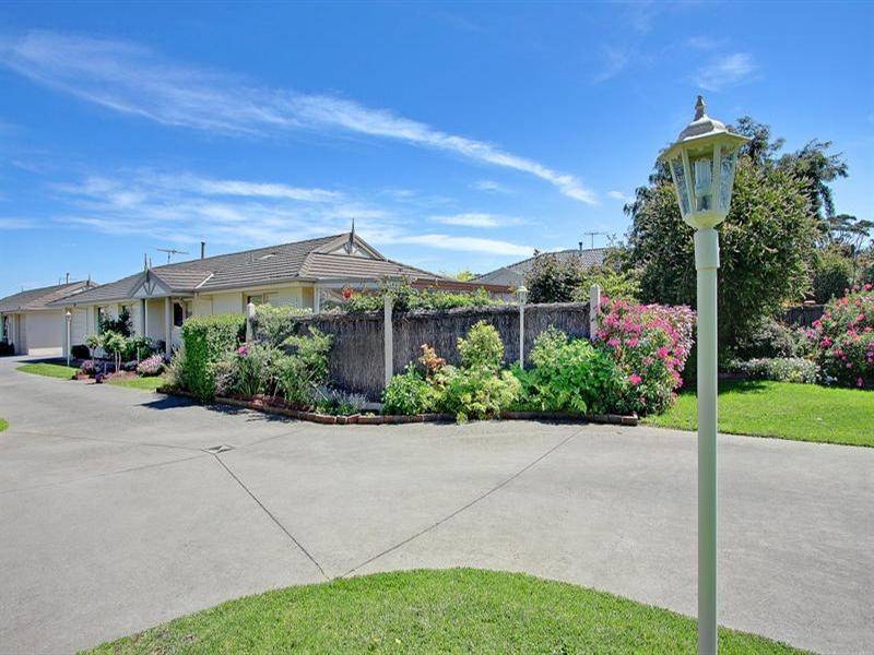 1/102 Beleura Hill Road, Mornington VIC 3931