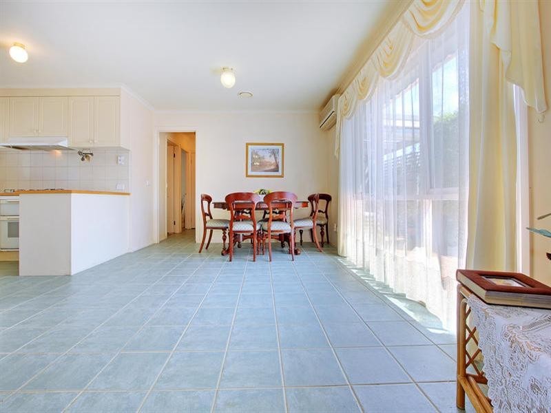 1/102 Beleura Hill Road, Mornington VIC 3931