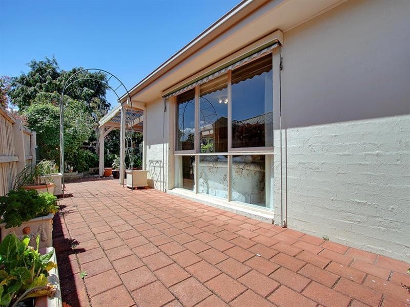 1/102 Beleura Hill Road, Mornington VIC 3931