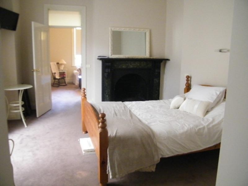 2/14 Tanti Avenue, Mornington VIC 3931