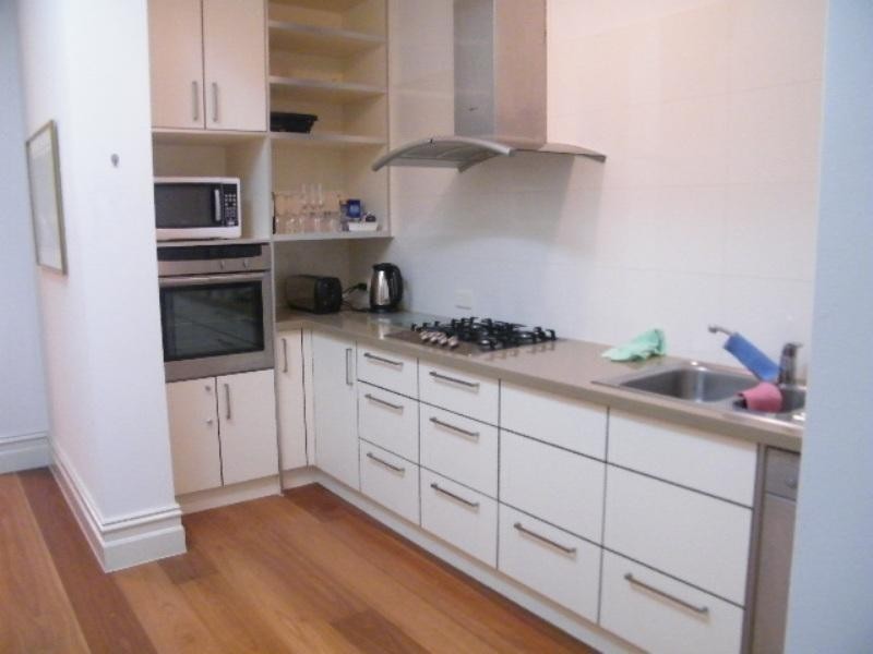 2/14 Tanti Avenue, Mornington VIC 3931