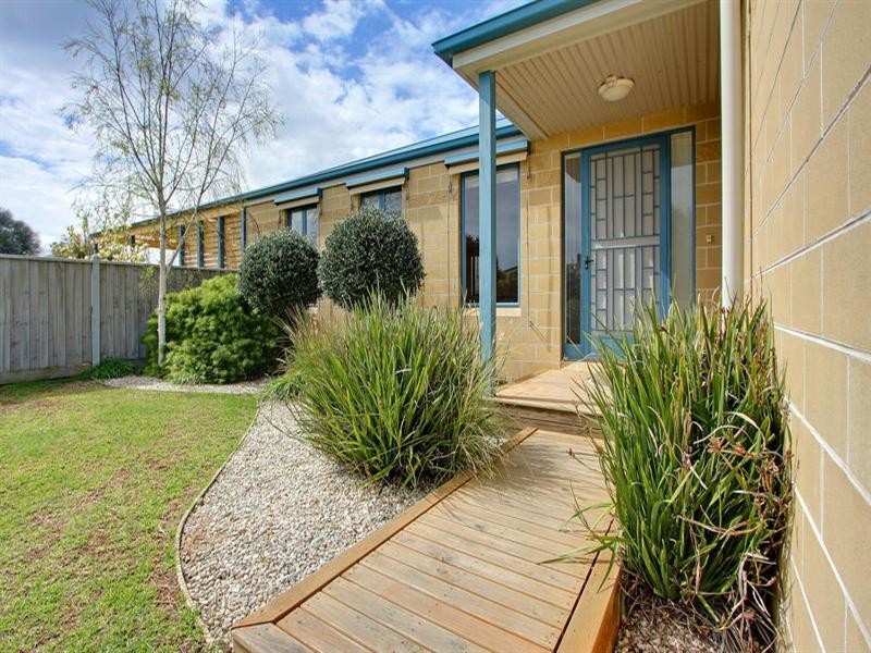 18 Morning Mist Court, Mornington VIC 3931