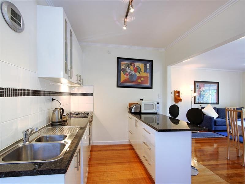 1/20 Kent Street, Mornington VIC 3931