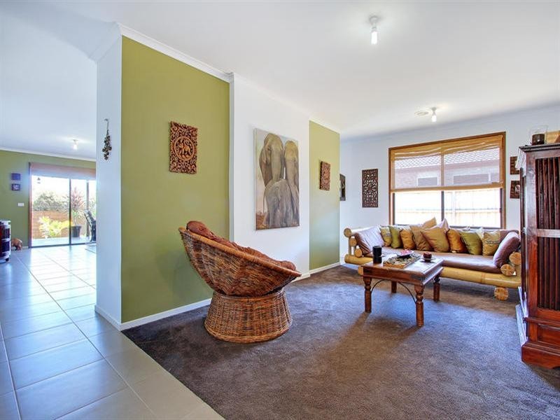 6 Mulberry Drive, Mount Martha VIC 3934