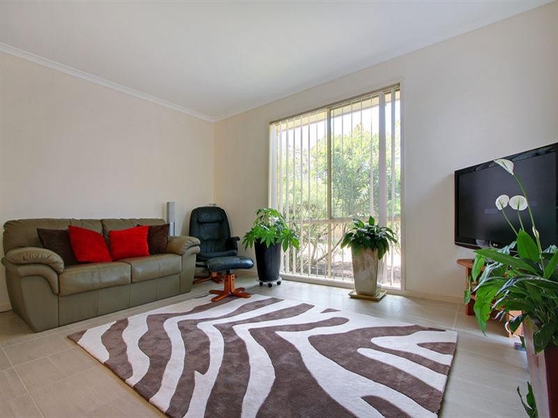 2/17 Naples Street, Mornington VIC 3931