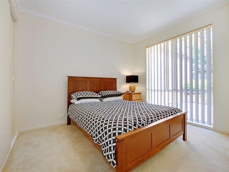 2/17 Naples Street, Mornington VIC 3931